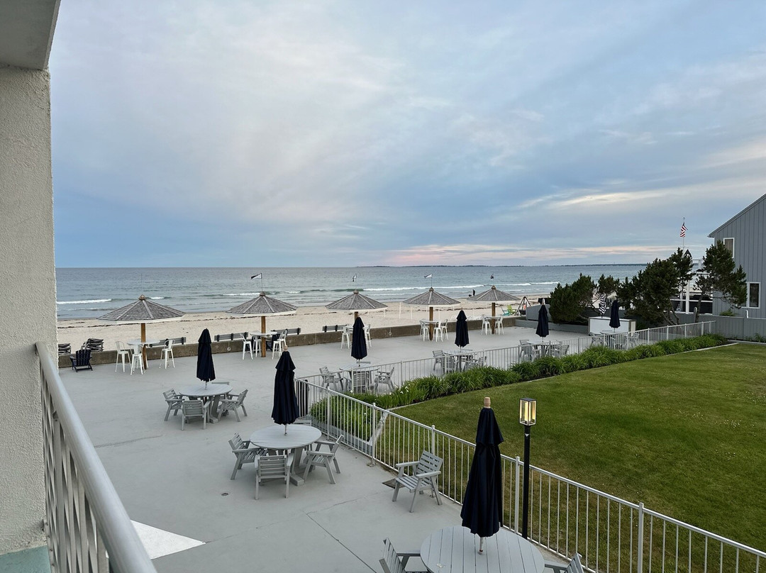 Royal Anchor Beach Resort主图