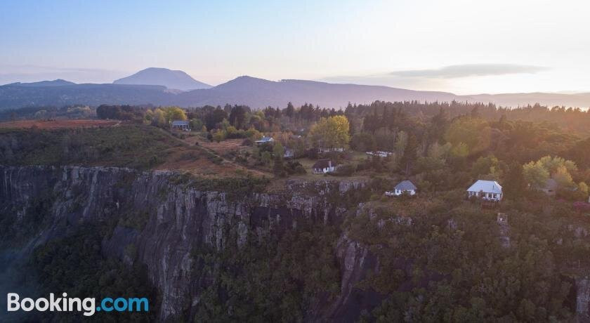 The Edge Mountain Retreat主图