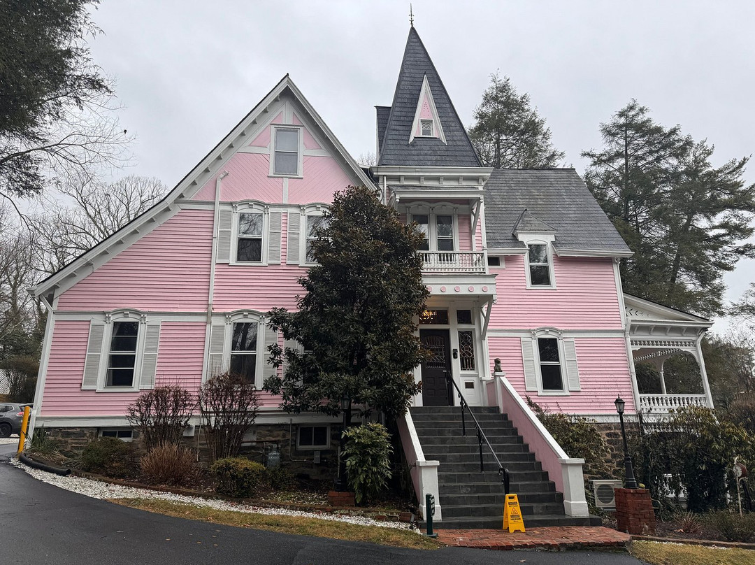 Cedar Crest Inn主图