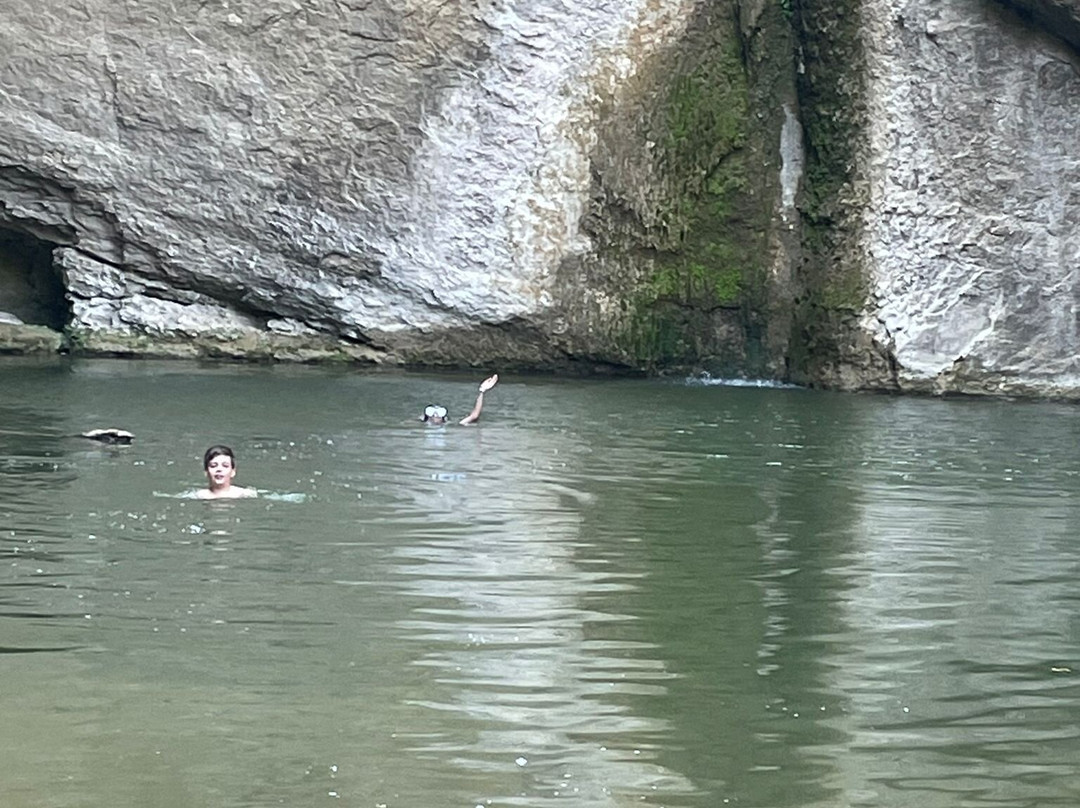 Emen Waterfall and Canyon-Emen必去景点