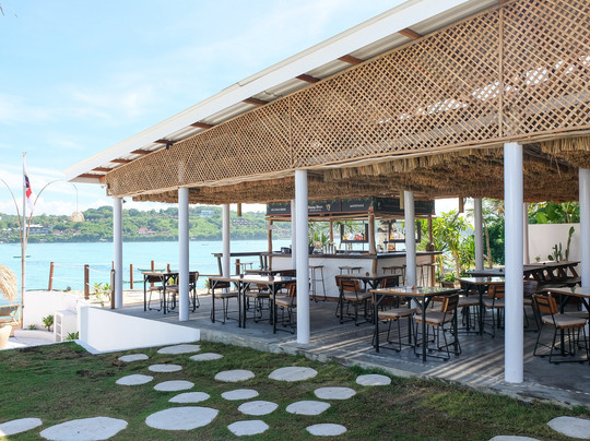 Le Pirate Restaurant Nusa Ceningan