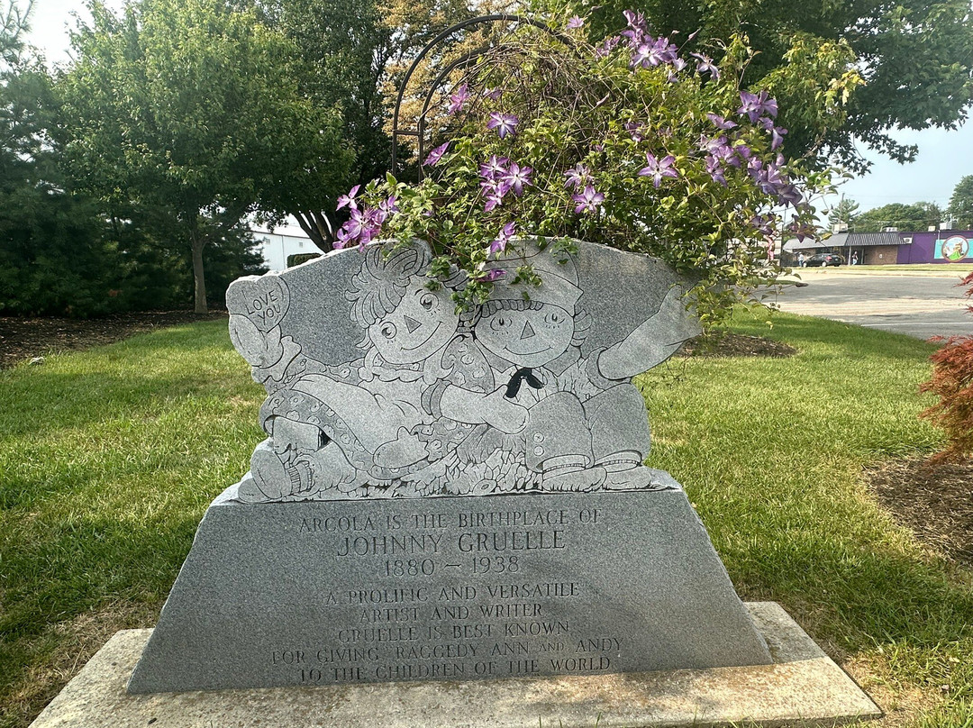 Hippie Memorial-Arcola必去景点