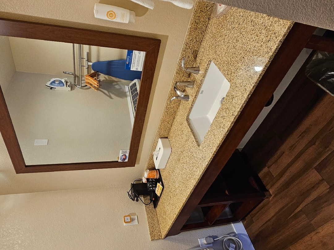 Comfort Inn Bishop主图