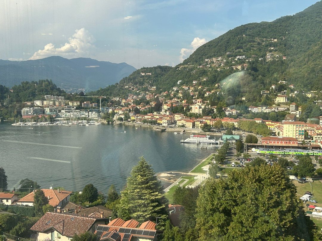 Il Centro Storico Laveno-Mombello景点图片