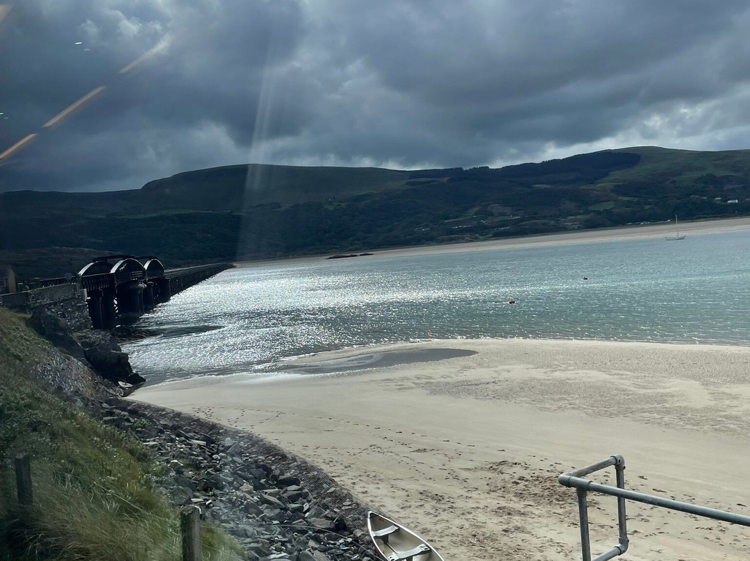 Barmouth Bridge景点图片