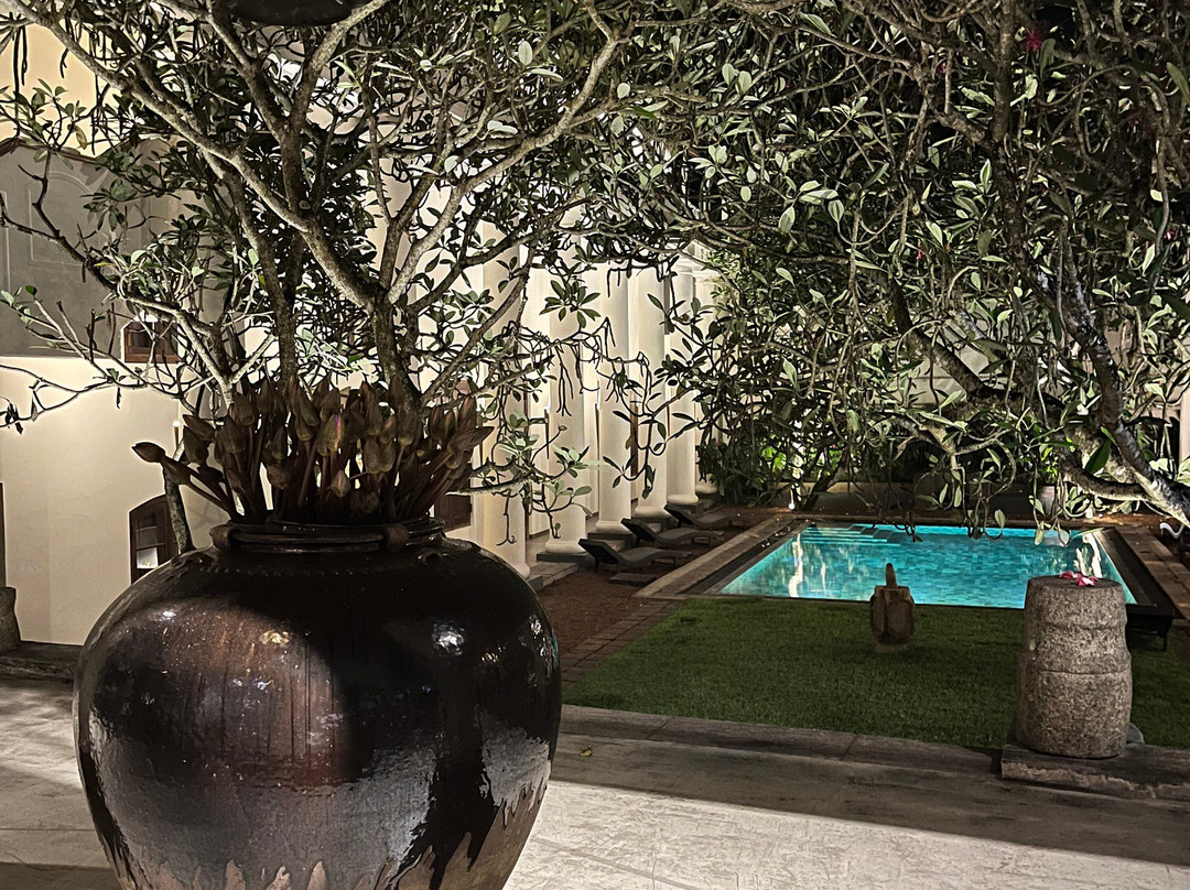 加勒堡酒店主图