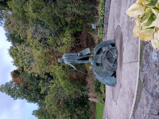 Nikola Tesla Statue-尼亚加拉大瀑布必去景点