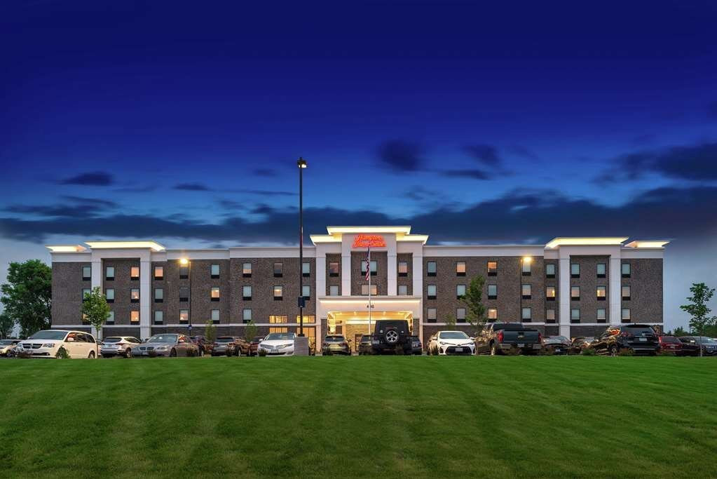 Hampton Inn & Suites St. Paul Oakdale/Woodbury主图