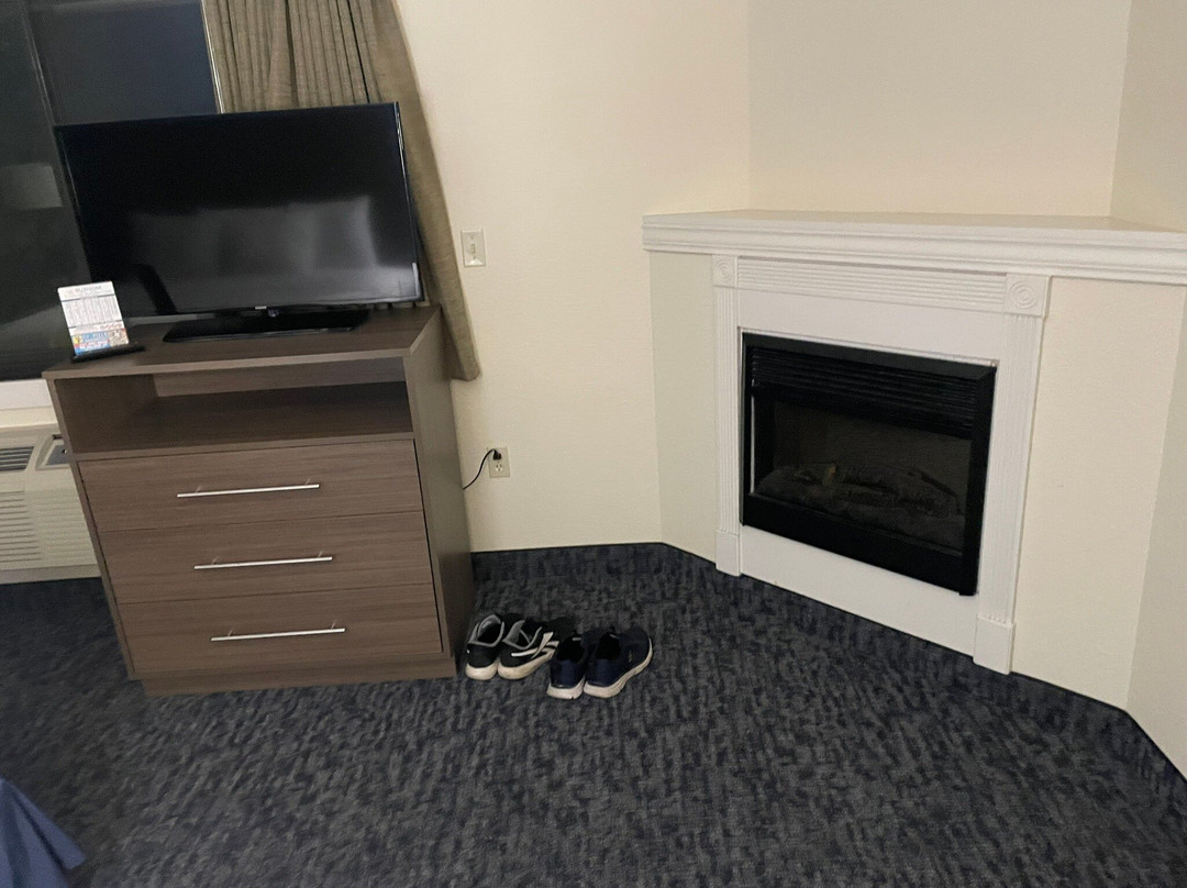 Blossom Hotel & Suites Traverse City主图