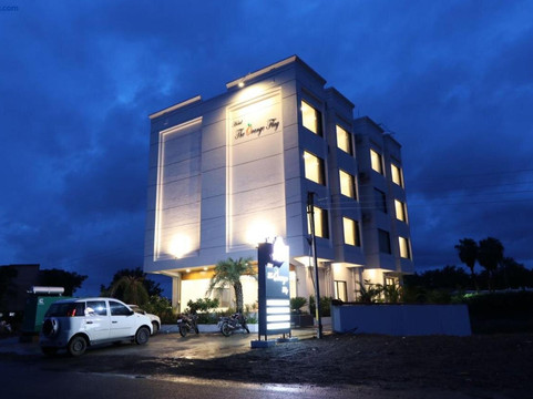 Hotel The Orange Flag