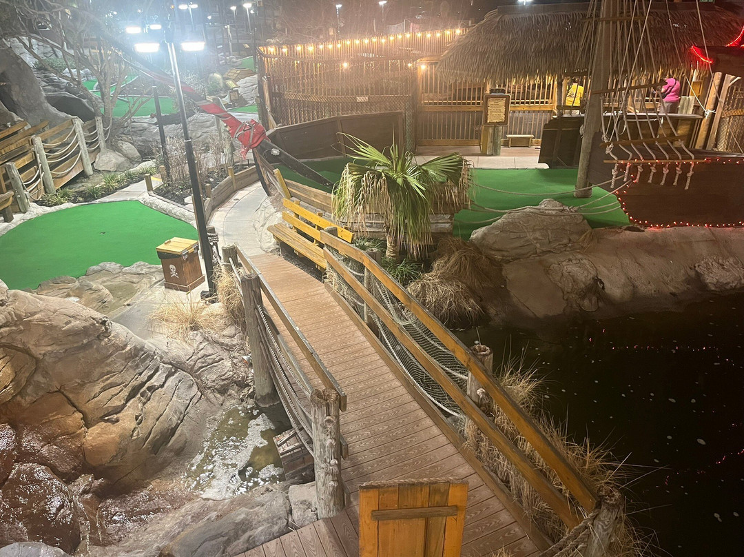 Smugglers Cove Adventure Golf景点图片