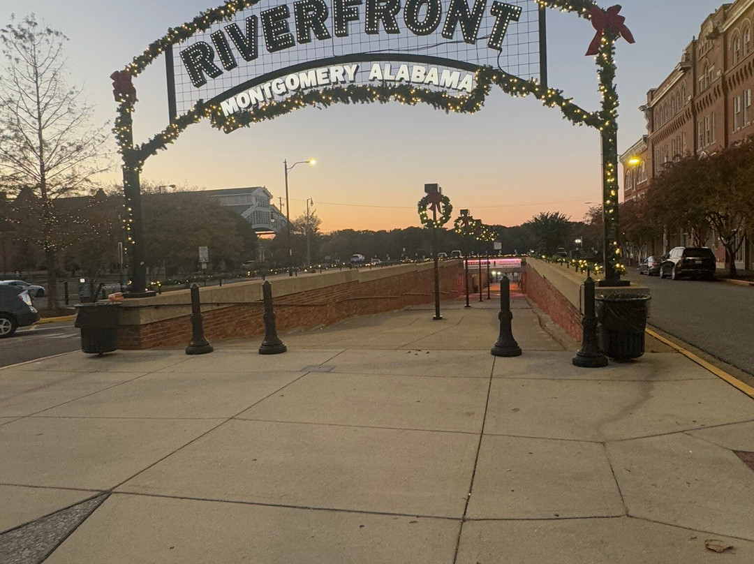 Riverfront Park景点图片