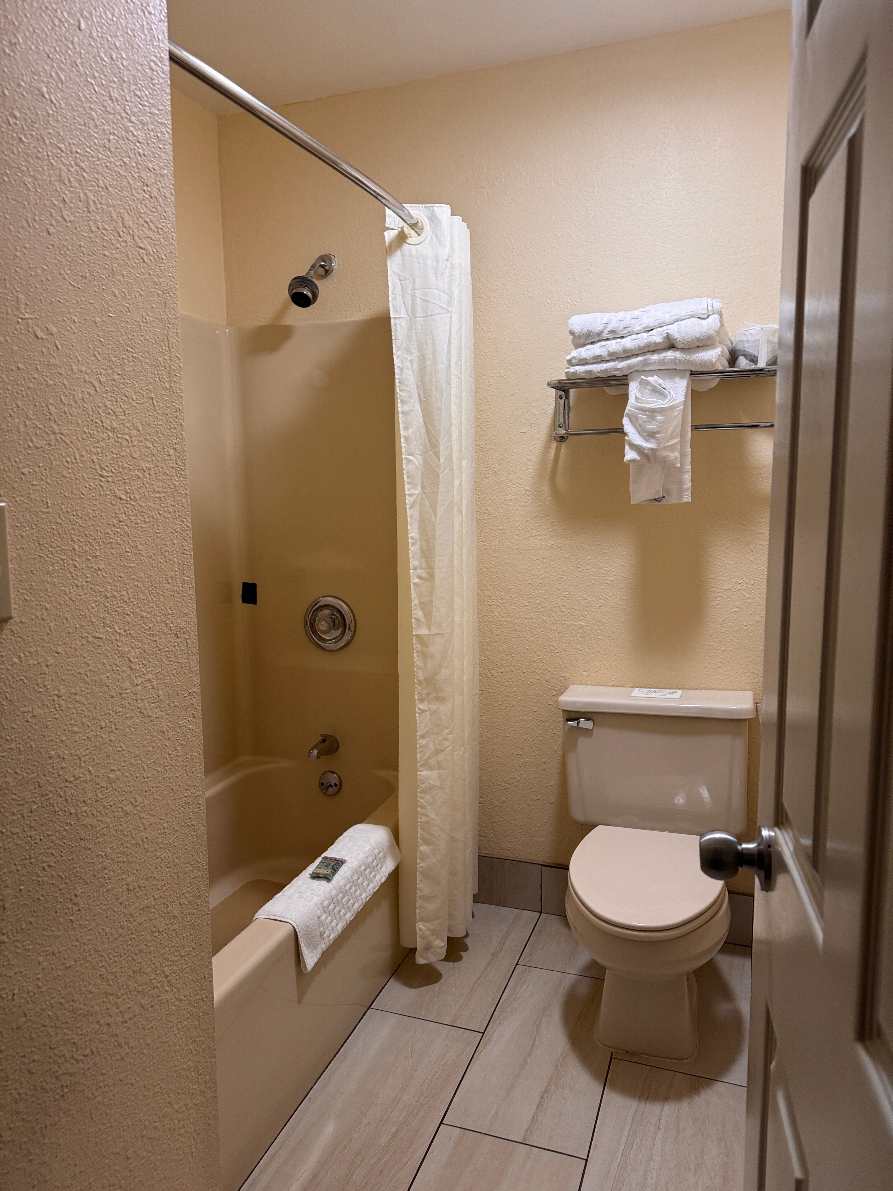 Best Western Parkside Inn-浴室