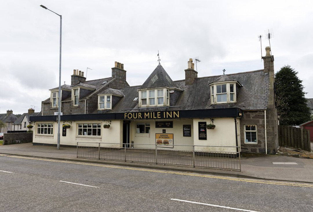 Four Mile Inn