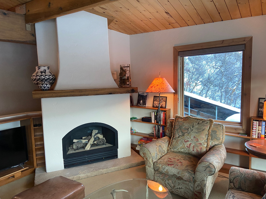 Shadow Mountain Condominiums