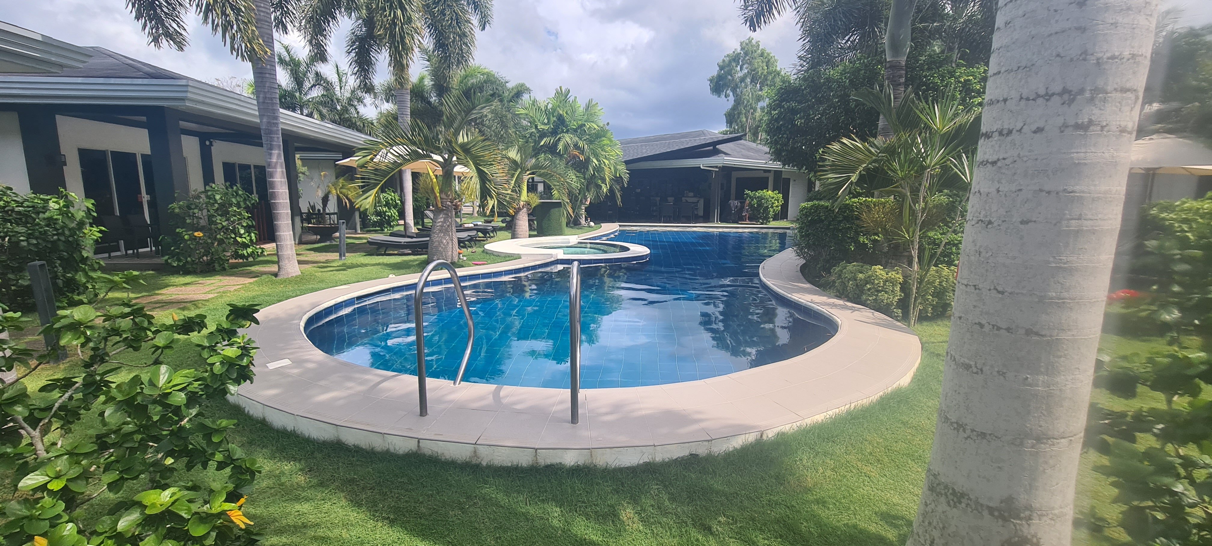 阿罗那皇家棕榈度假酒店-泳池