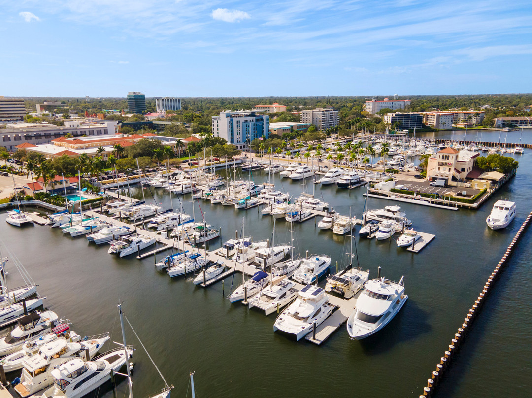 Twin Dolphin Marina-布雷登顿必去景点