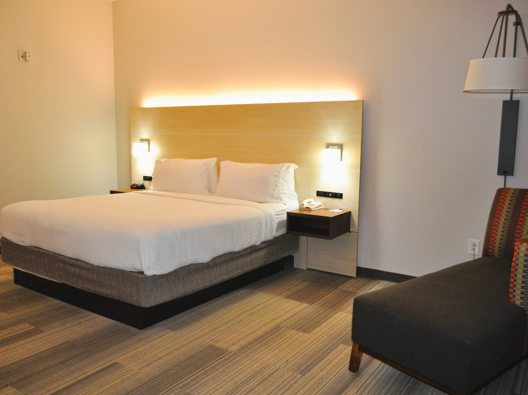 Holiday Inn Express & Suites Byram by IHG主图