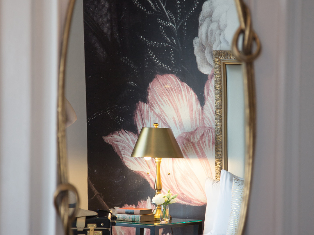 卡尔佛酒店主图