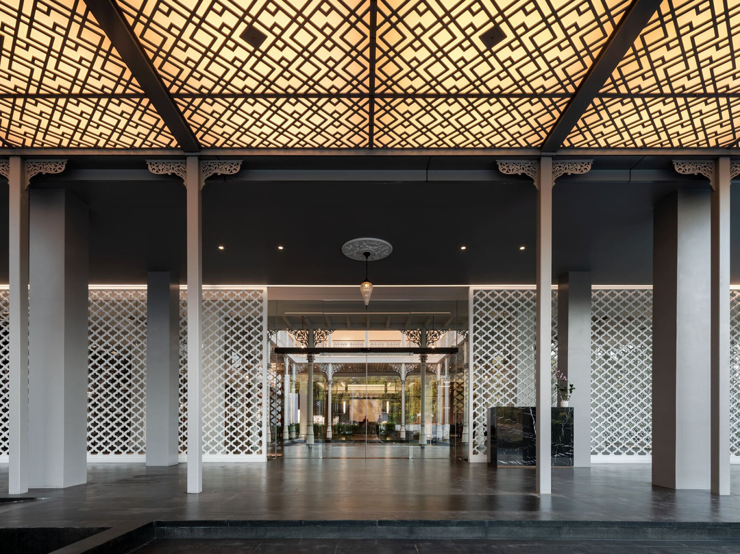 Ramada Plaza by Wyndham Chao Fah Phuket主图