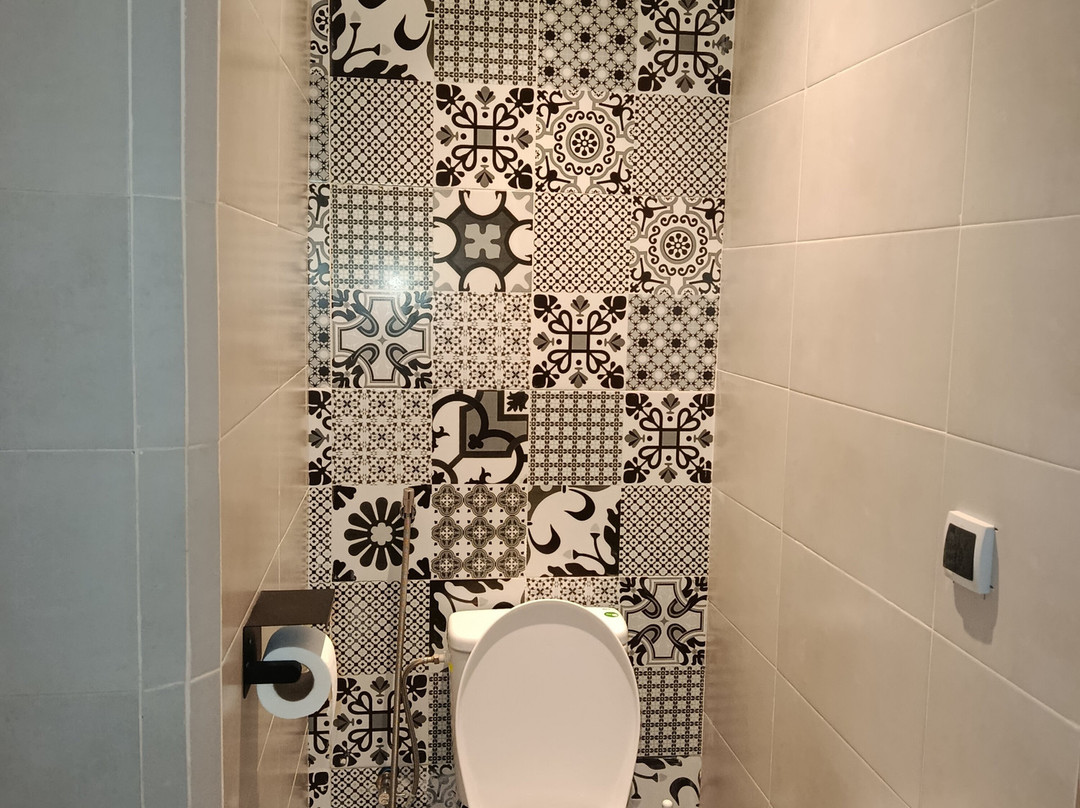 Riad Zyna主图
