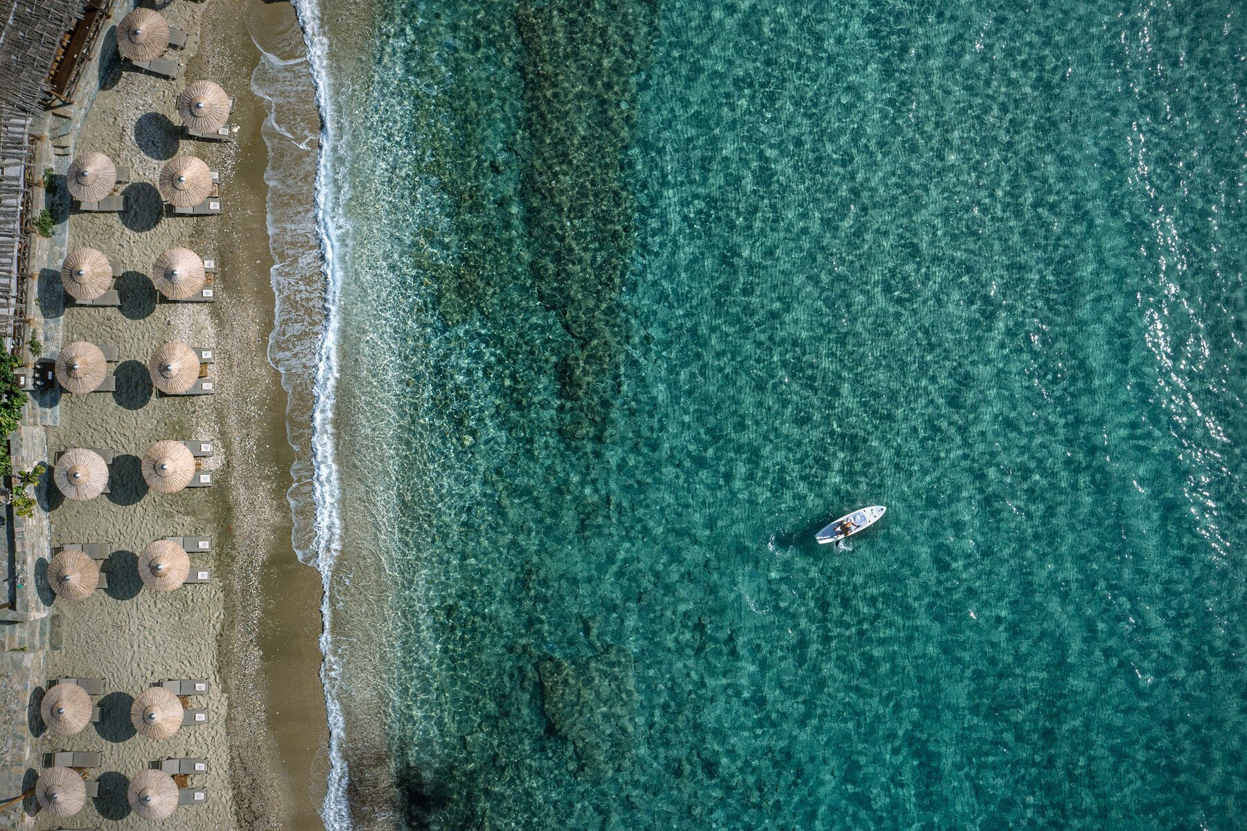 Aneroussa Beach Hotel-泳池