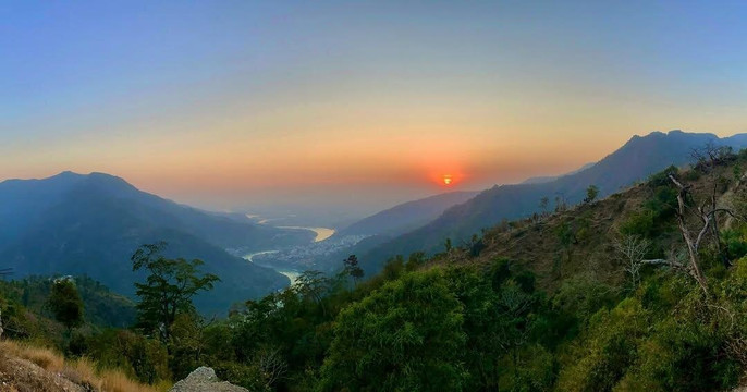 Himalayan Secret Treks-里希克虚必去景点