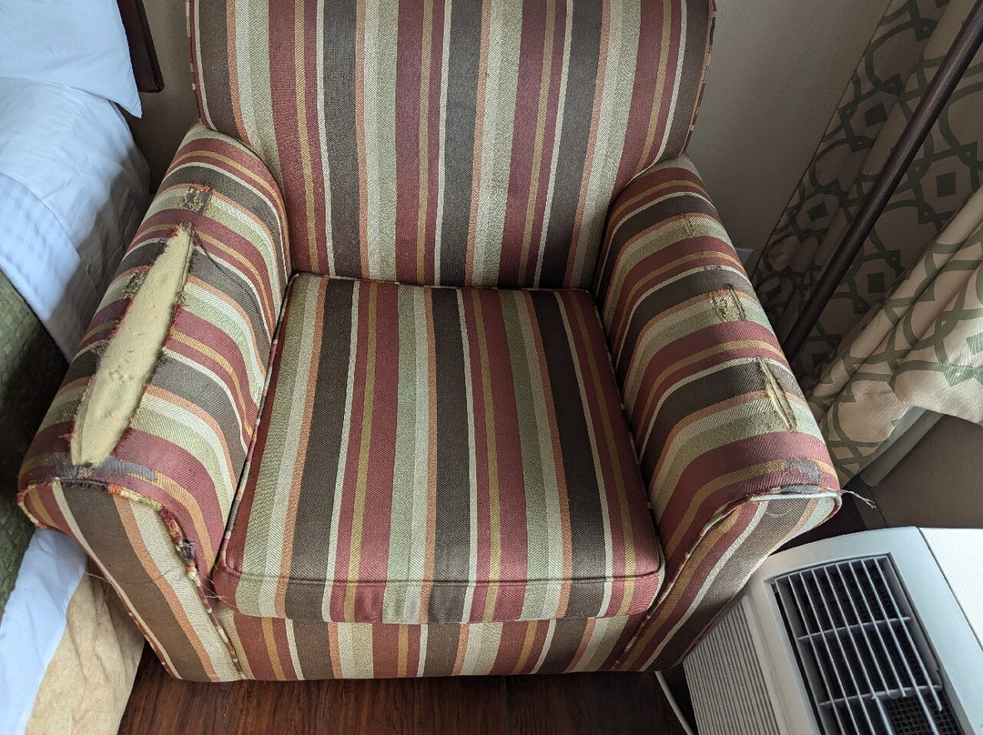 Residence Hub Inn & Suites主图