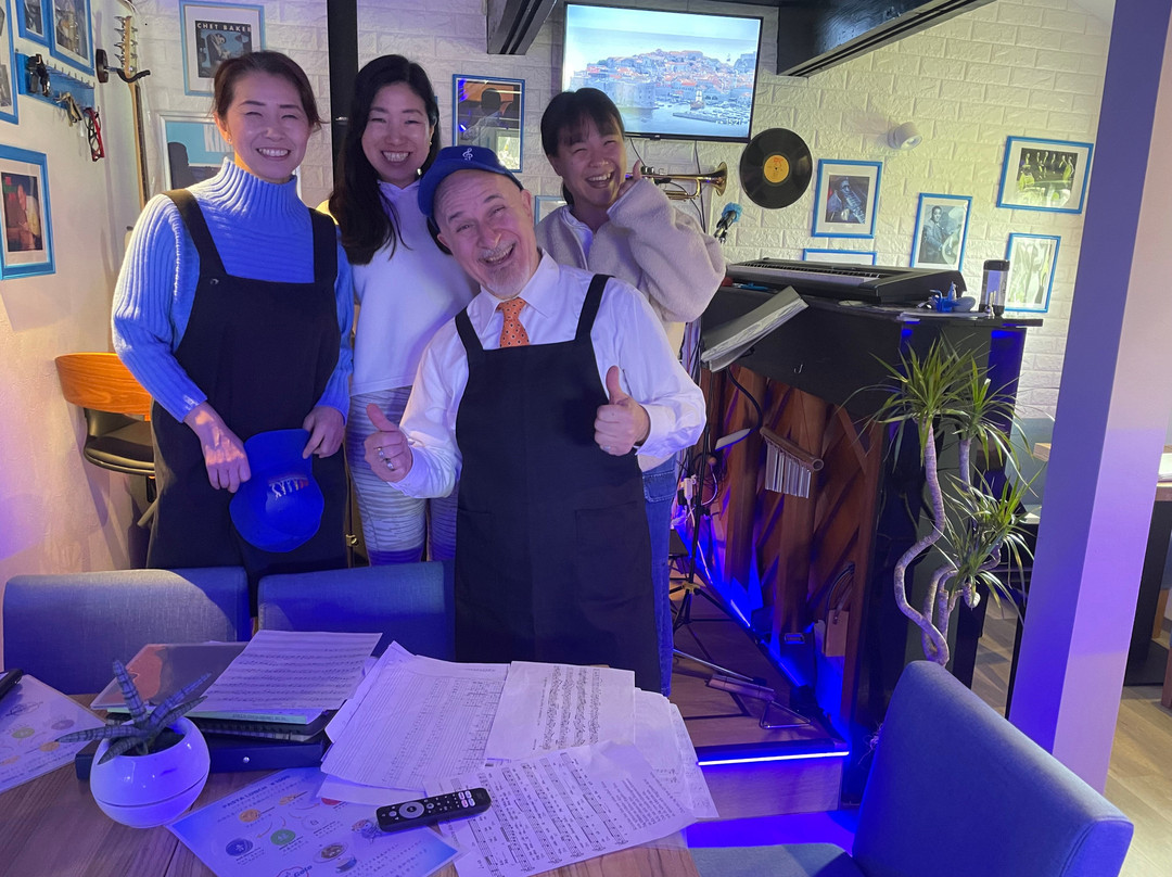 BLUE GOTO CAFE
