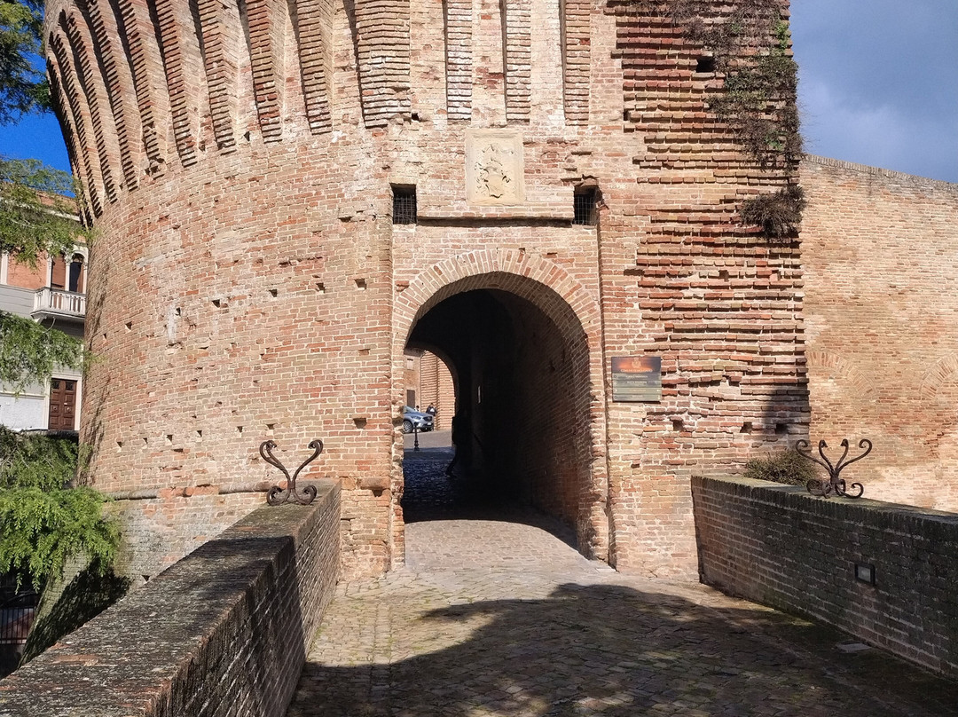 Rocca Roveresca景点图片