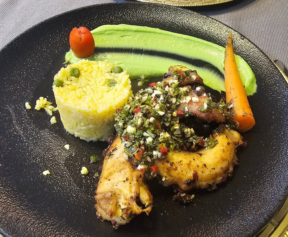 Monserrat Galapagos Cruises-阿约拉港必去景点