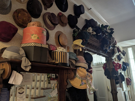 Bishop's House Bed and Breakfast主图