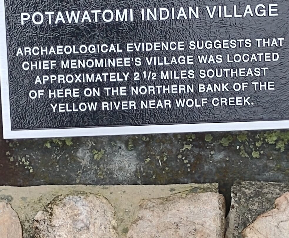 Chief Menominee Monument-Plymouth必去景点