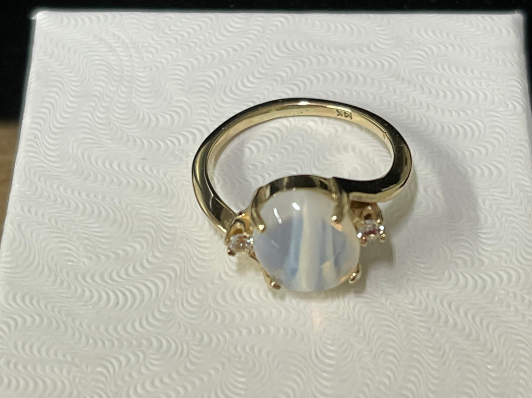 Outpost Gold and Gem-海伦必去景点