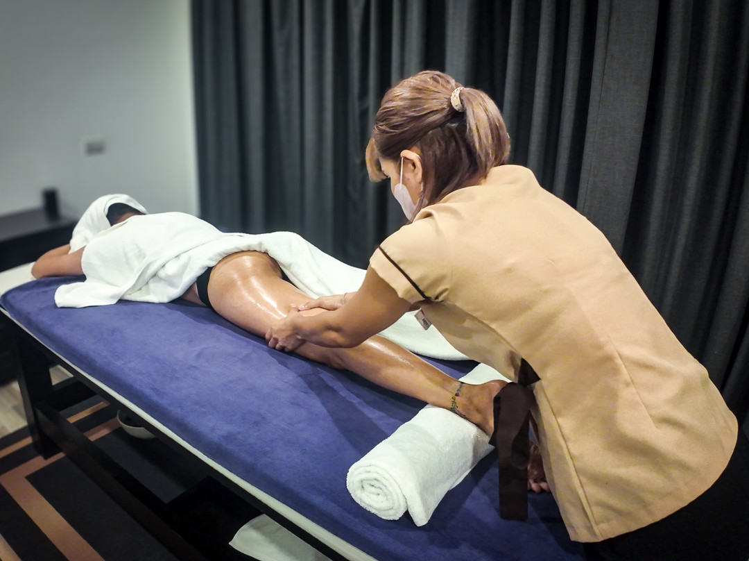 Body & Soul Health Massage-曾蒙海滩必去景点