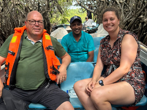 Travel With Uchi-卡卢特勒必去景点