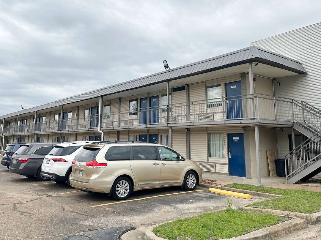 Motel 6 Forrest City, AR