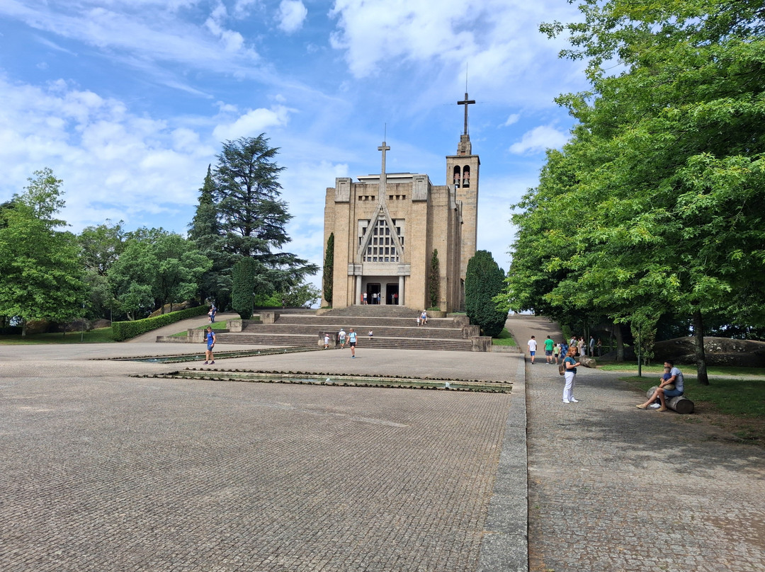 Santuario Da Penha-吉马良斯必去景点