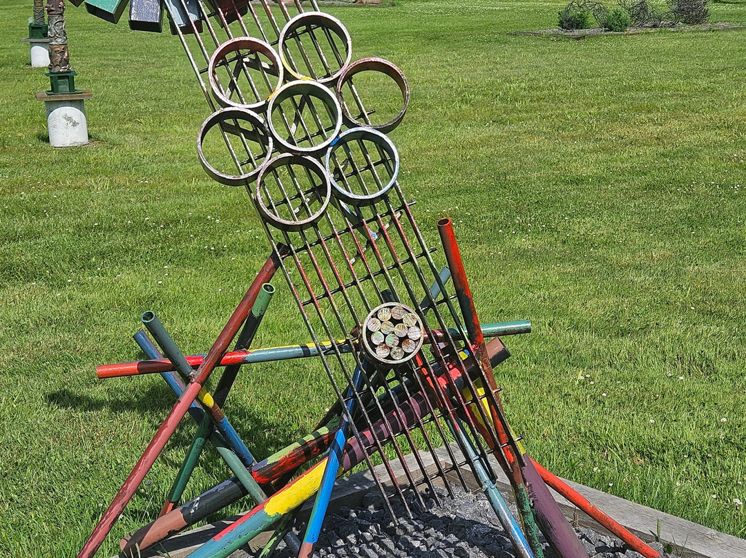 Stone Ledge Sculpture Garden-Plattsburgh必去景点