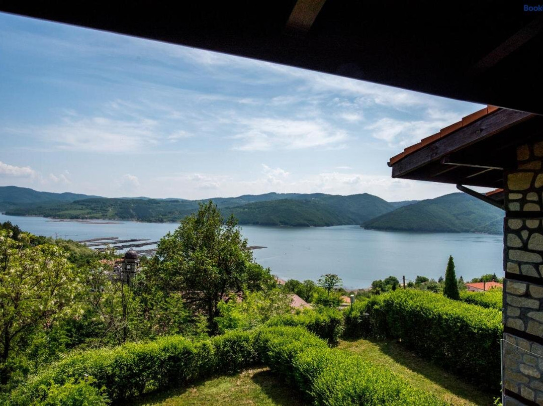 Guest Villas Ecopolis Bolyarka