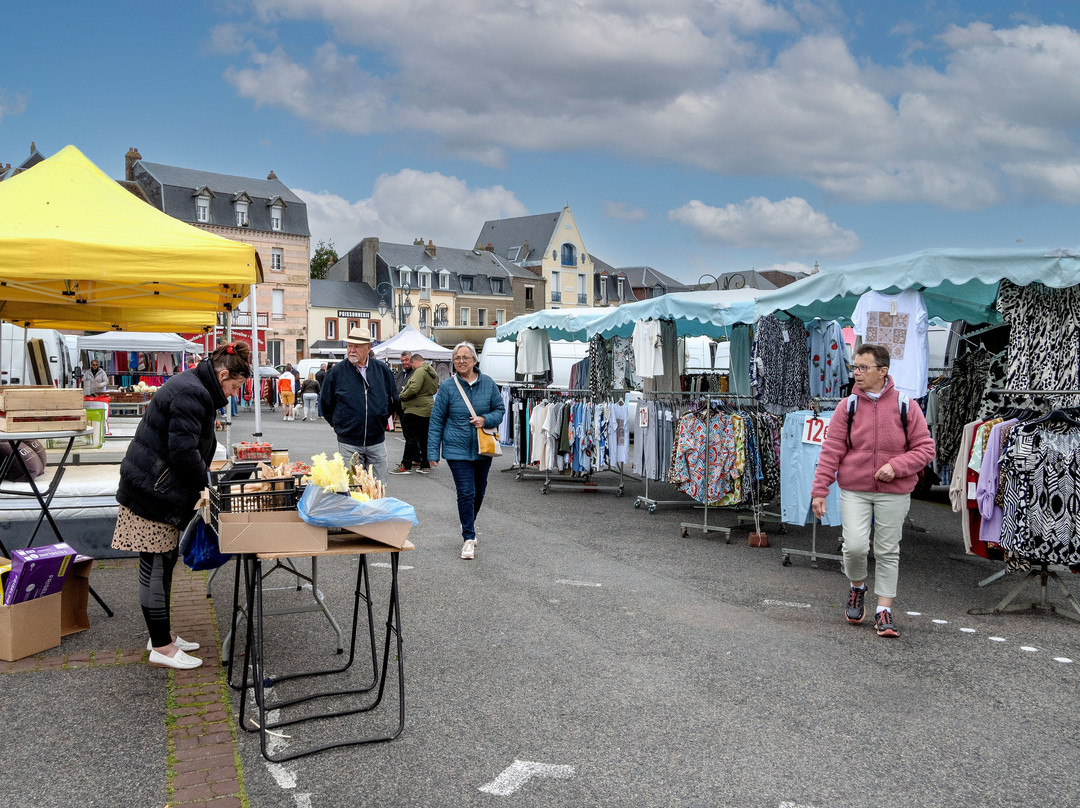 Le Marché De Mers-les-bains-梅尔莱班必去景点