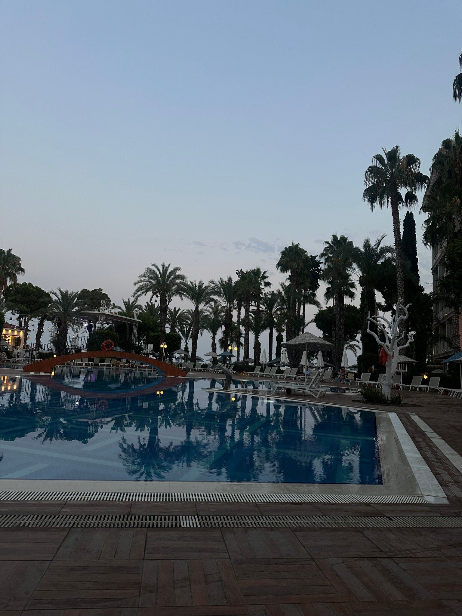 Utopia Resort & Residence-官方