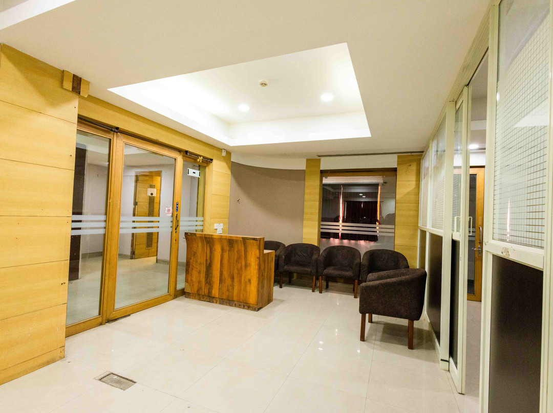 OYO 46258 Hotel Drg Classic