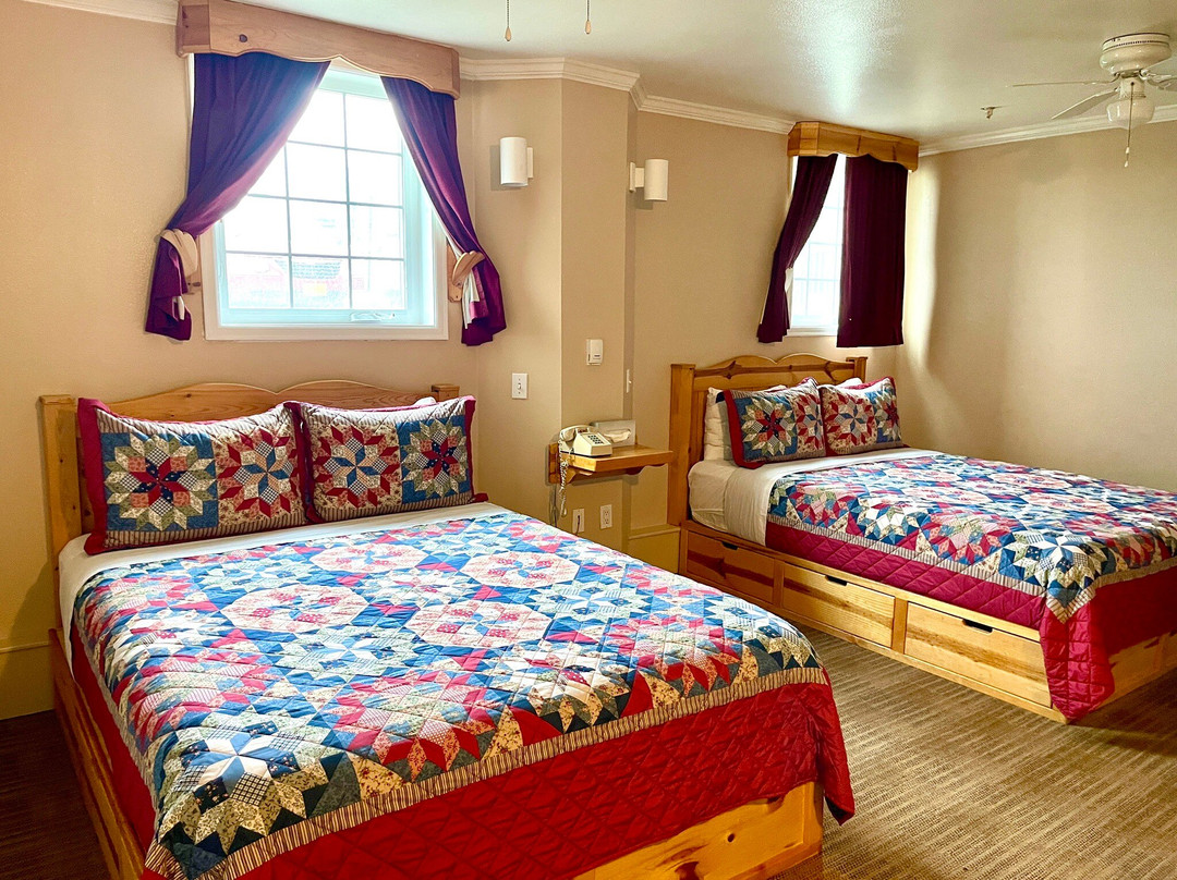 Valley Hotel & Open Cafe主图