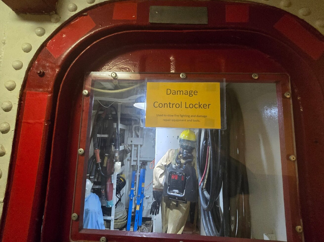 Naval Ship Museum Uss Edson Dd-946