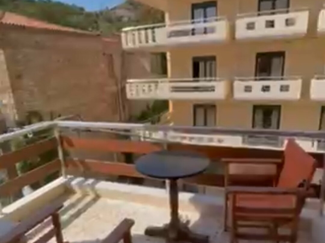 40 Platania Hotel主图