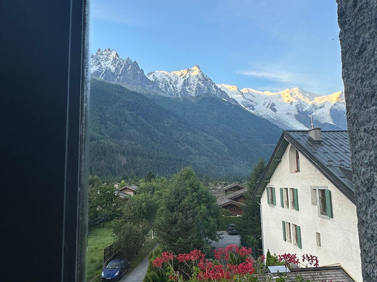 兰彻斯酒店主图