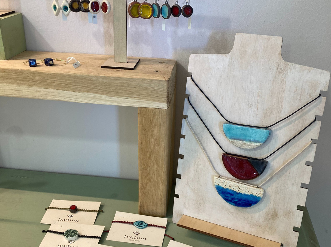 Ixós Ergastíri Argyrotechnías-Pirgos Dirou必去景点