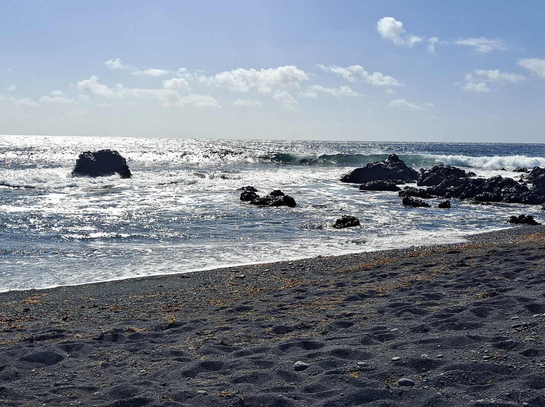 Playa Montana Bermeja-Yaiza必去景点