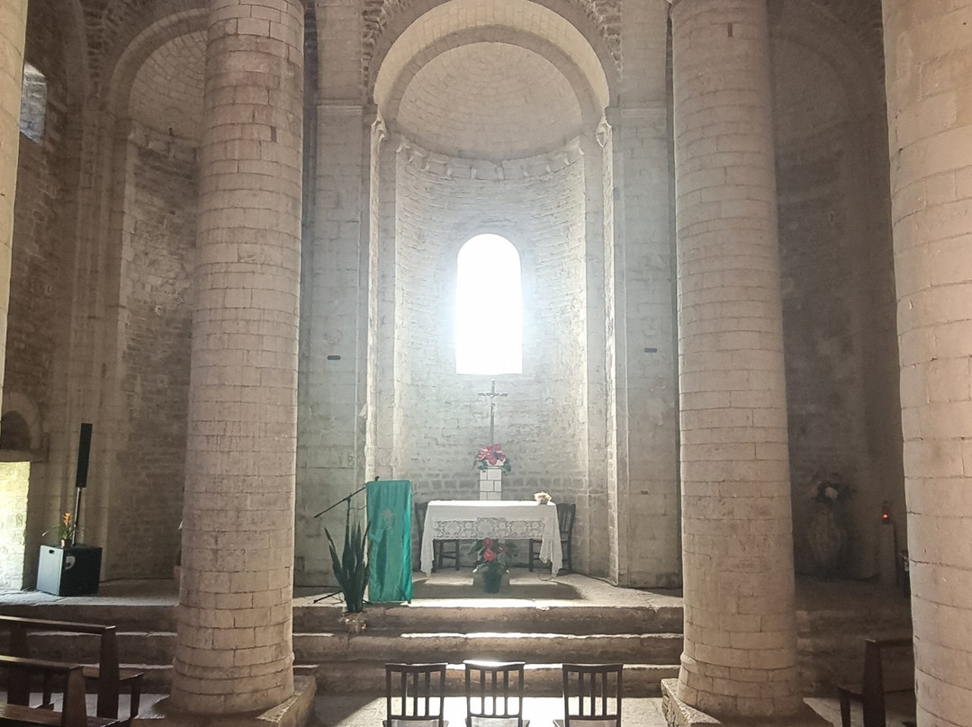 Abbazia di San Vittore delle Chiuse-Genga必去景点